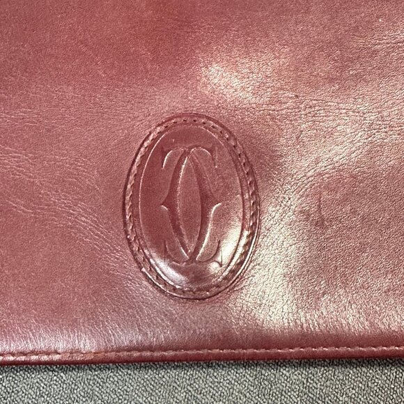 ✨ CARTIER CLUTCH BAG - RED BORDEAUX BURGUNDY LEATHER W/ GOLD HARDWARE ✨ - Picture 10 of 13